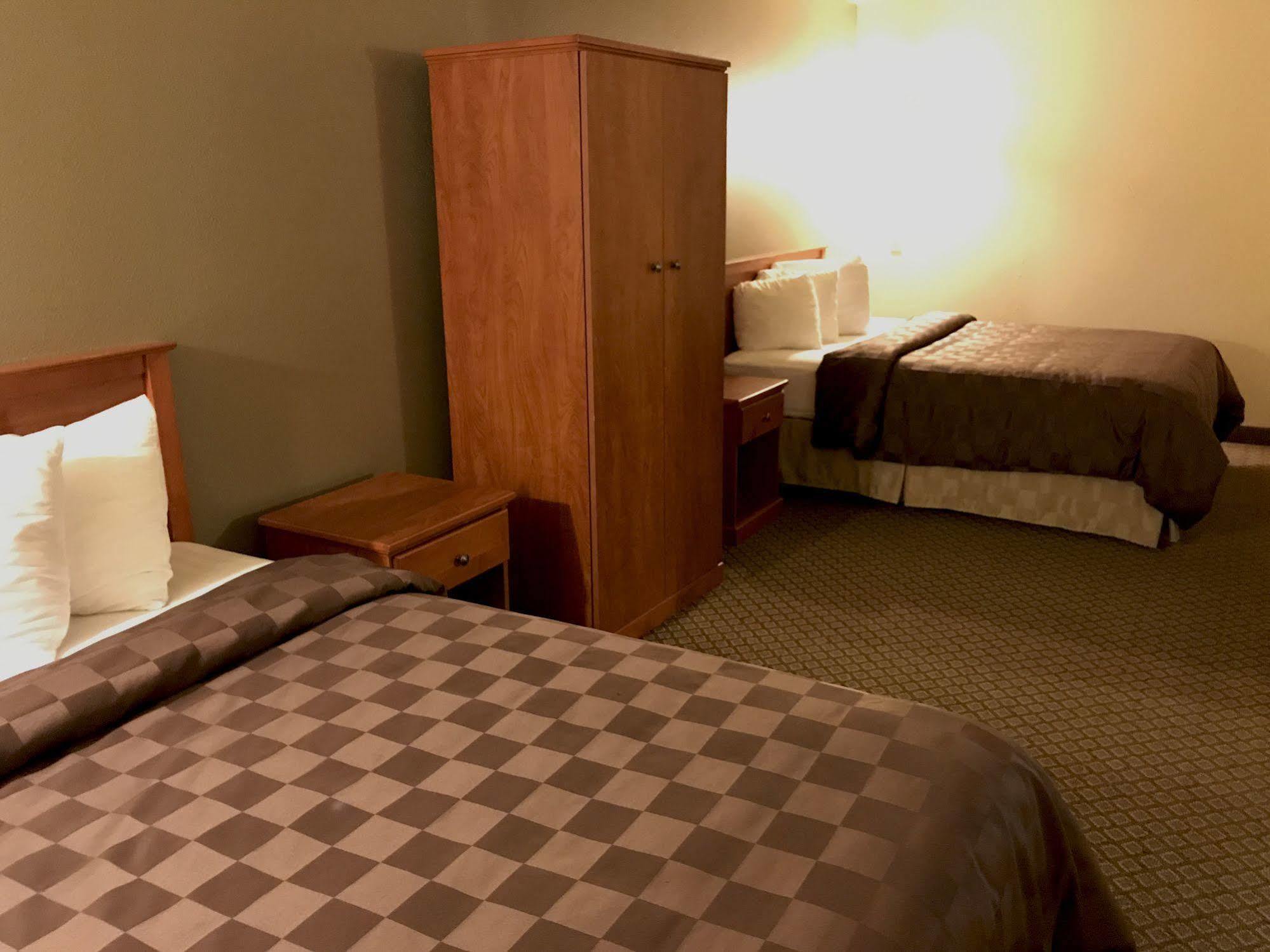 Fairbridge Inn & Suites ケロッグ エクステリア 写真